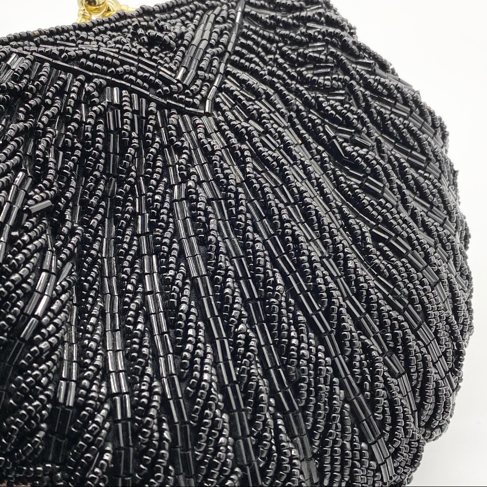 Vintage Black Scallop Shaped Beaded Bag - Picture 4 of 5